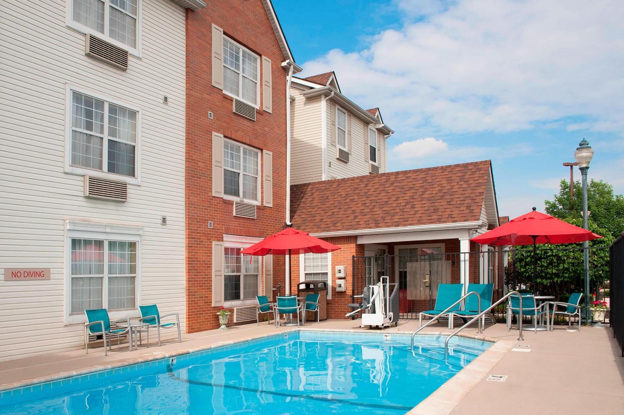 Towneplace Suites Indianapolis Park 100 Exterior photo